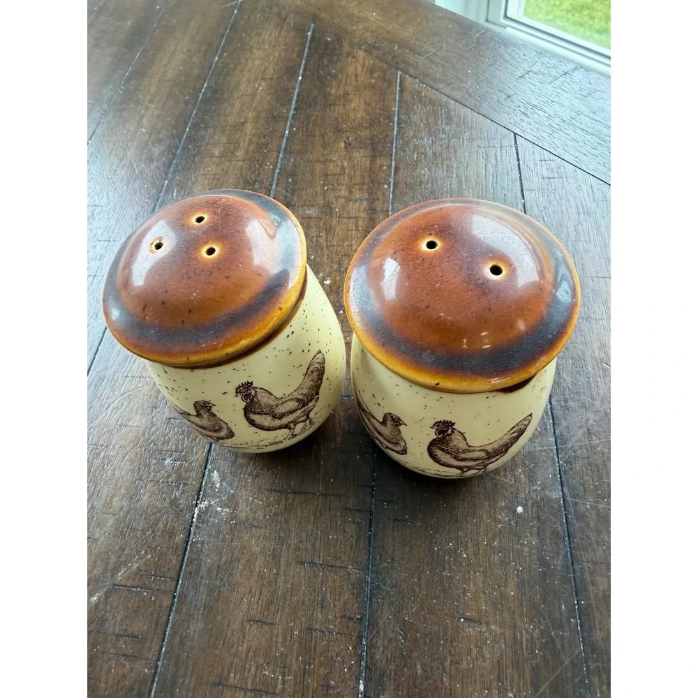 Vintage 1975 Country Road Rooster Salt and Pepper Shakers Farmhouse Japan Set